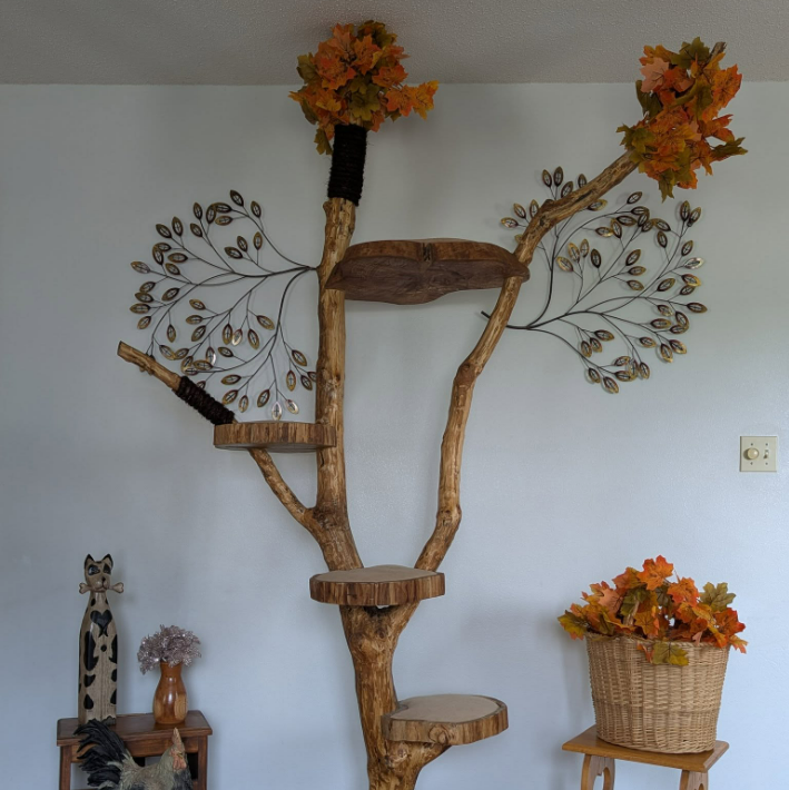 Booba-Bee's Cat Tree